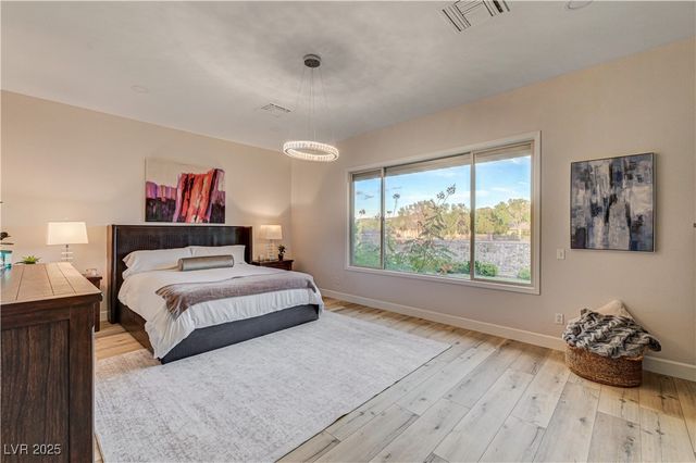 105 Fountainhead Circle, Henderson, NV 89052