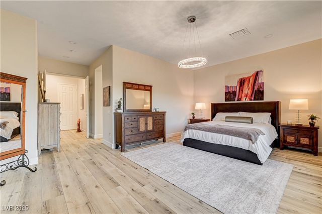 105 Fountainhead Circle, Henderson, NV 89052