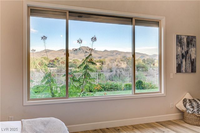 105 Fountainhead Circle, Henderson, NV 89052