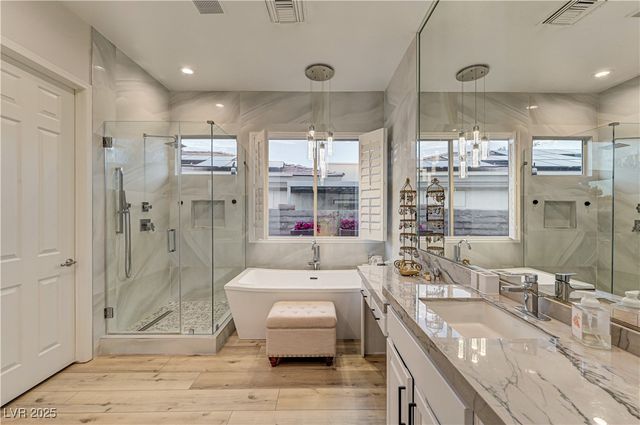 105 Fountainhead Circle, Henderson, NV 89052