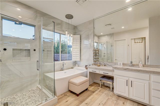 105 Fountainhead Circle, Henderson, NV 89052