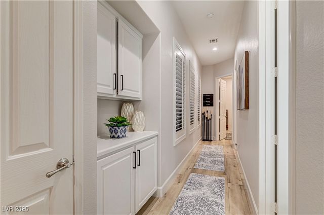 105 Fountainhead Circle, Henderson, NV 89052