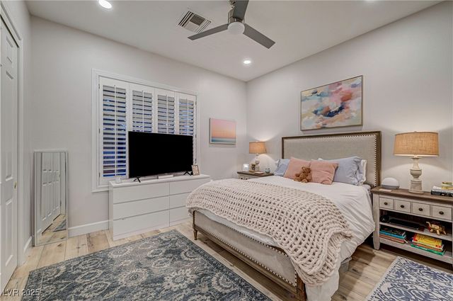 105 Fountainhead Circle, Henderson, NV 89052