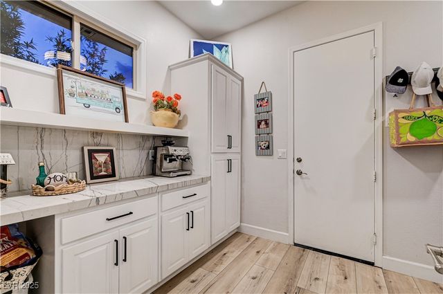 105 Fountainhead Circle, Henderson, NV 89052