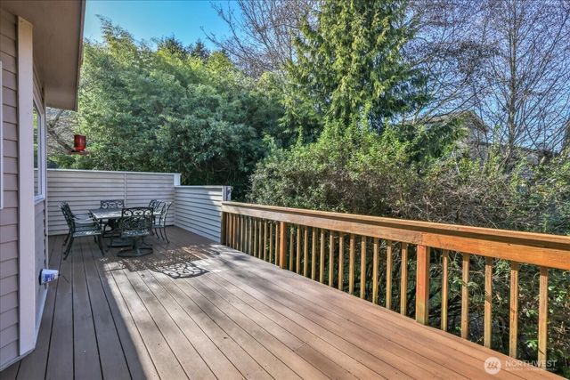 7929 Cyrus Place, Edmonds, WA 98026