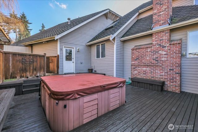 7929 Cyrus Place, Edmonds, WA 98026