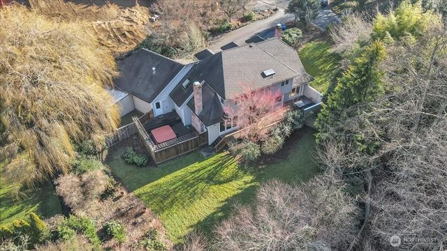 7929 Cyrus Place, Edmonds, WA 98026