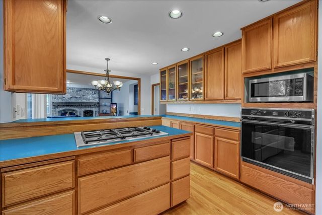 7929 Cyrus Place, Edmonds, WA 98026