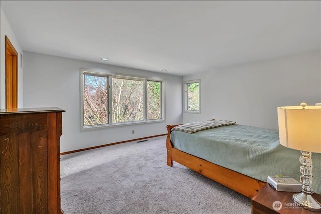 7929 Cyrus Place, Edmonds, WA 98026