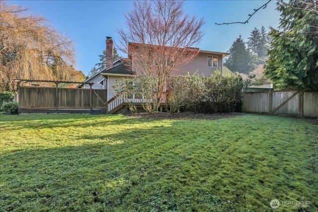 7929 Cyrus Place, Edmonds, WA 98026