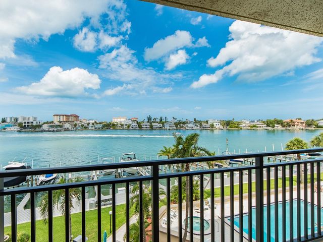 690 ISLAND WAY 404, Clearwater Beach, FL 33767