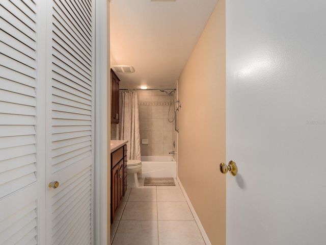 690 ISLAND WAY 404, Clearwater Beach, FL 33767