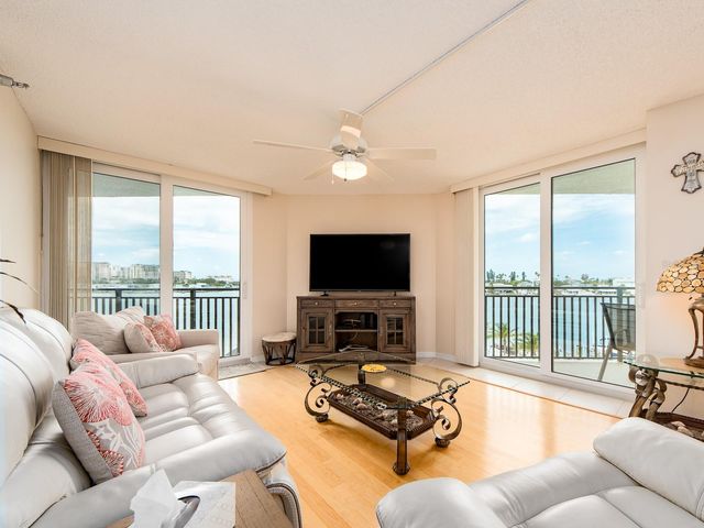 690 ISLAND WAY 404, Clearwater Beach, FL 33767
