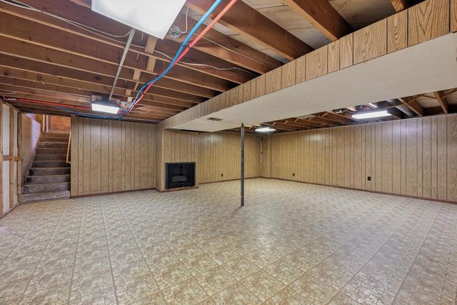 8920 388th AVENUE, Burlington, WI 53105