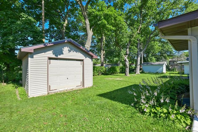 8920 388th AVENUE, Burlington, WI 53105