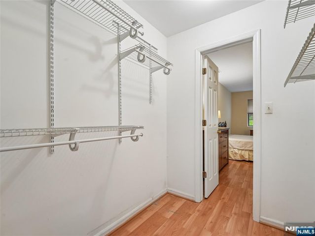 2710 Hemingway Lane, Mahwah, NJ 07430