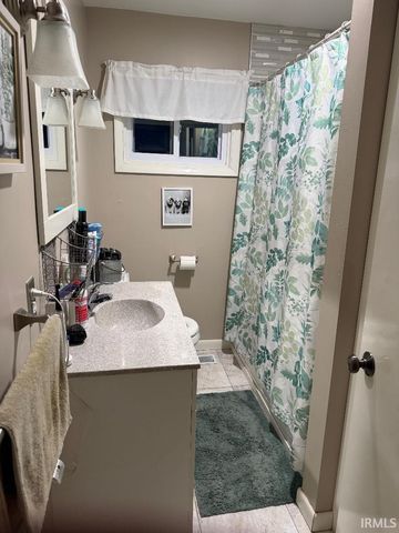 18 SE 6th Street, Linton, IN 47441