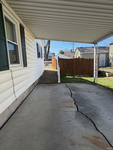 18 SE 6th Street, Linton, IN 47441