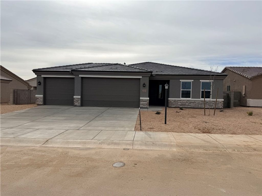 2804 E Hermosa Vista, Kingman, AZ 86409