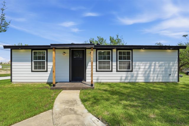 7944 Downe Drive, White Settlement, TX 76108