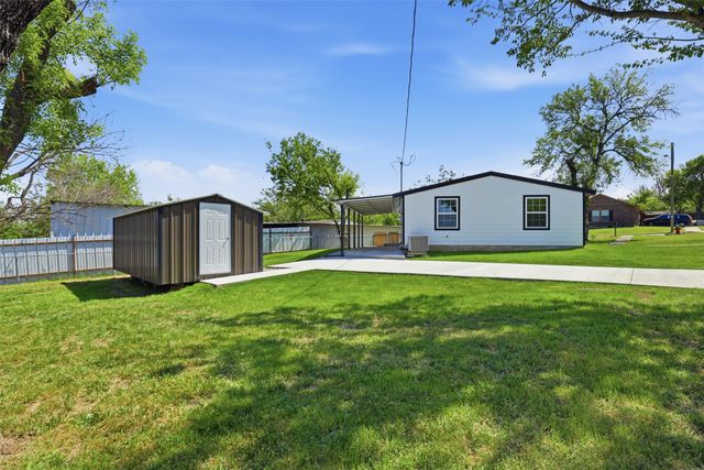 7944 Downe Drive, White Settlement, TX 76108