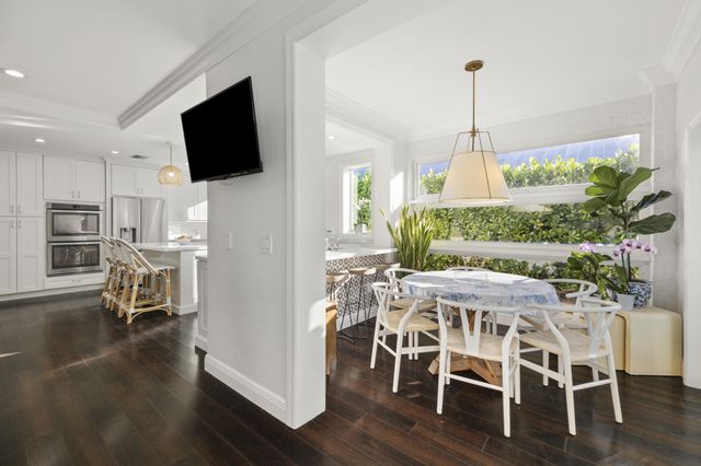 9806 SE Landing Place, Tequesta, FL 33469