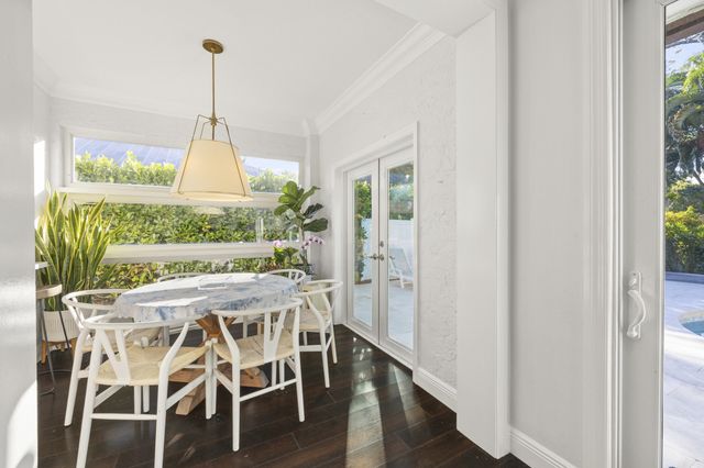 9806 SE Landing Place, Tequesta, FL 33469