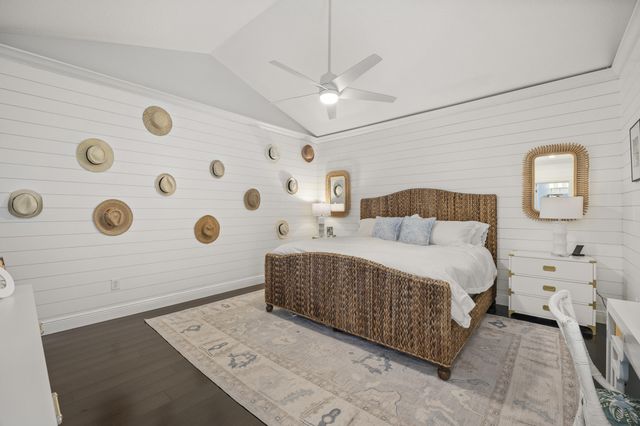 9806 SE Landing Place, Tequesta, FL 33469