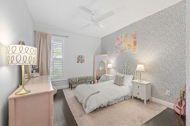 9806 SE Landing Place, Tequesta, FL 33469