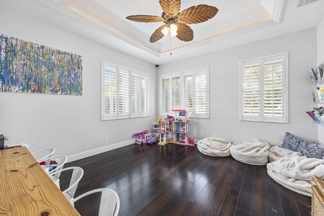 9806 SE Landing Place, Tequesta, FL 33469