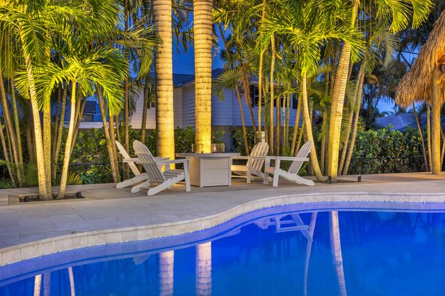 9806 SE Landing Place, Tequesta, FL 33469