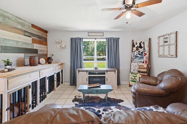 2360 87th Court, Vero Beach, FL 32966