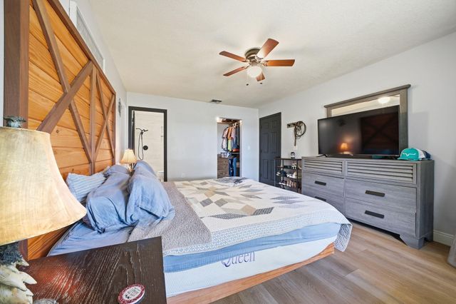 2360 87th Court, Vero Beach, FL 32966