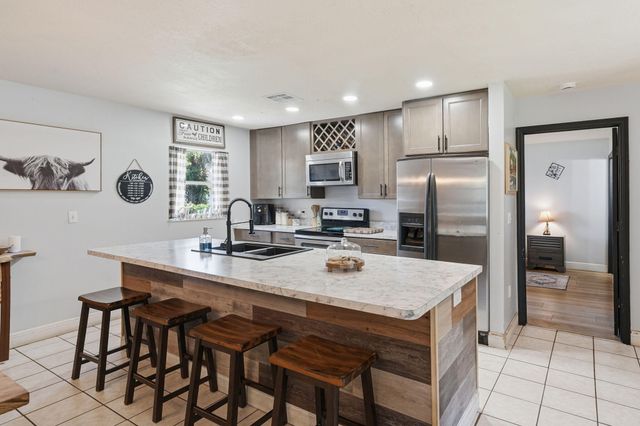 2360 87th Court, Vero Beach, FL 32966