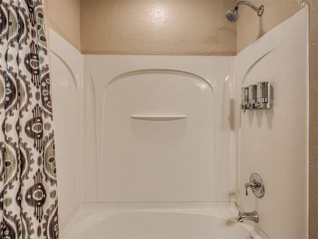 1324 Brice Drive, Moore, OK 73160