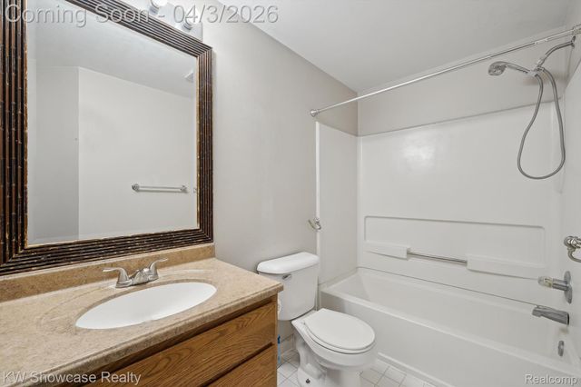 2738 Birchwood Drive, Waterford Charter Township, MI 48329