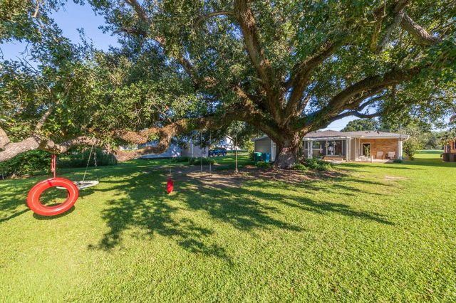 3426 Highway 1, Raceland, LA 70394