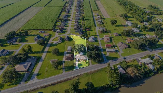 3426 Highway 1, Raceland, LA 70394