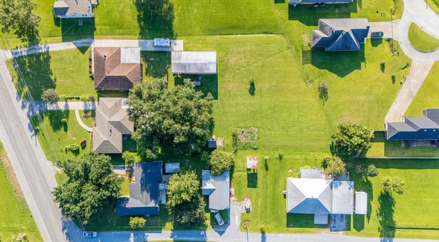 3426 Highway 1, Raceland, LA 70394