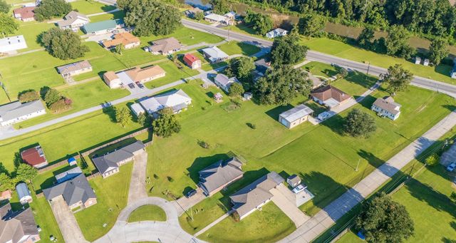 3426 Highway 1, Raceland, LA 70394