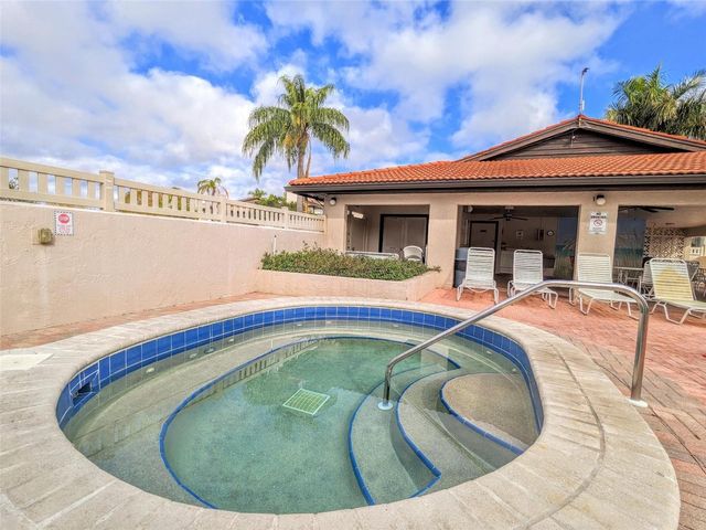 3848 59TH AVENUE W, Bradenton, FL 34210