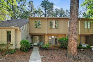 104 Old Stable Court, Chapel Hill, NC 27514