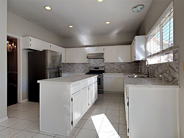 4703 Glasgow Drive, Missouri City, TX 77459