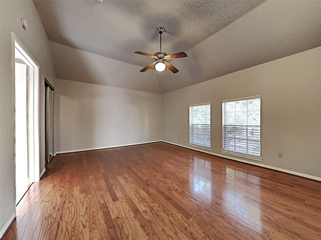 4703 Glasgow Drive, Missouri City, TX 77459