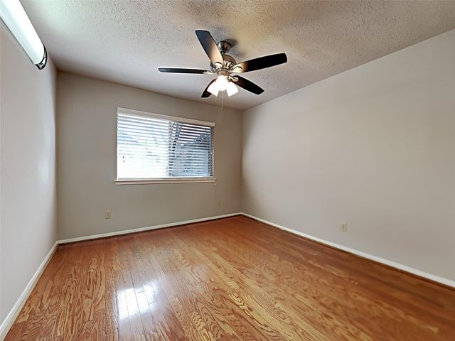 4703 Glasgow Drive, Missouri City, TX 77459