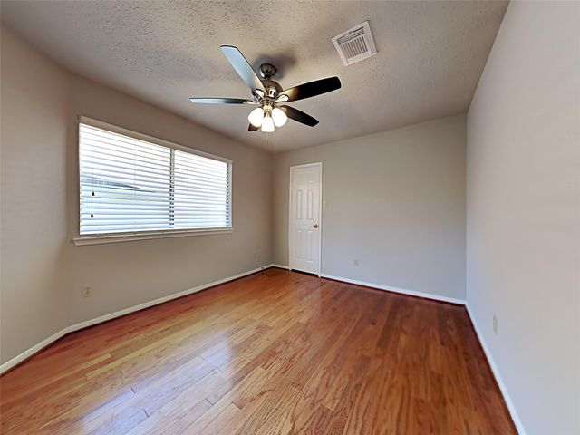 4703 Glasgow Drive, Missouri City, TX 77459