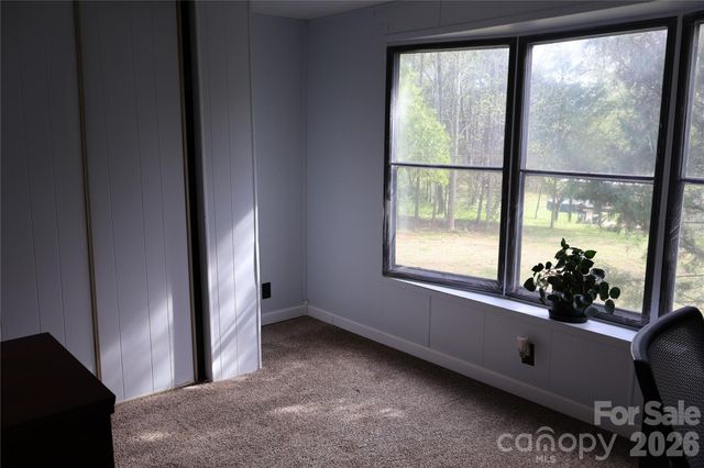 126 Cedarvale Drive, Harmony, NC 28634