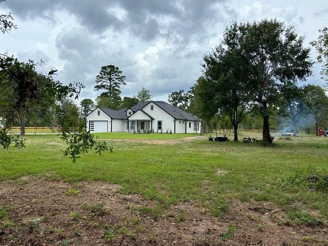 11082 Tammy Circle, Plantersville, TX 77363