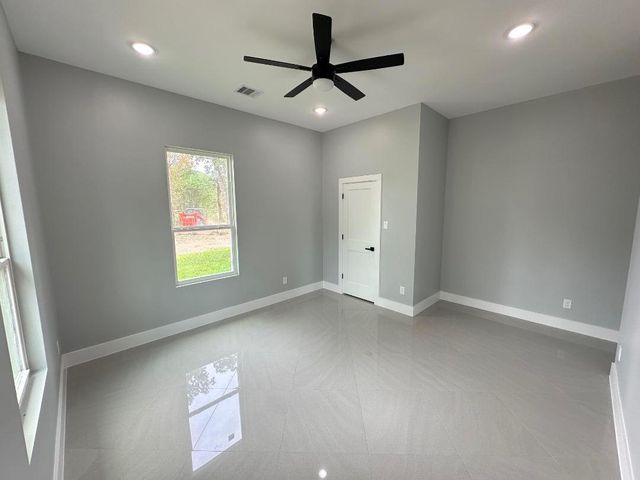 11082 Tammy Circle, Plantersville, TX 77363