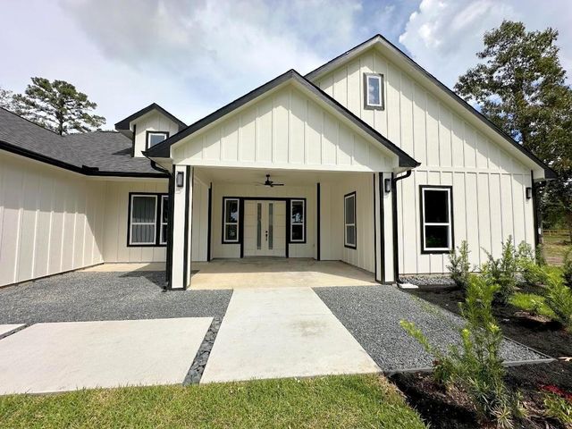 11082 Tammy Circle, Plantersville, TX 77363